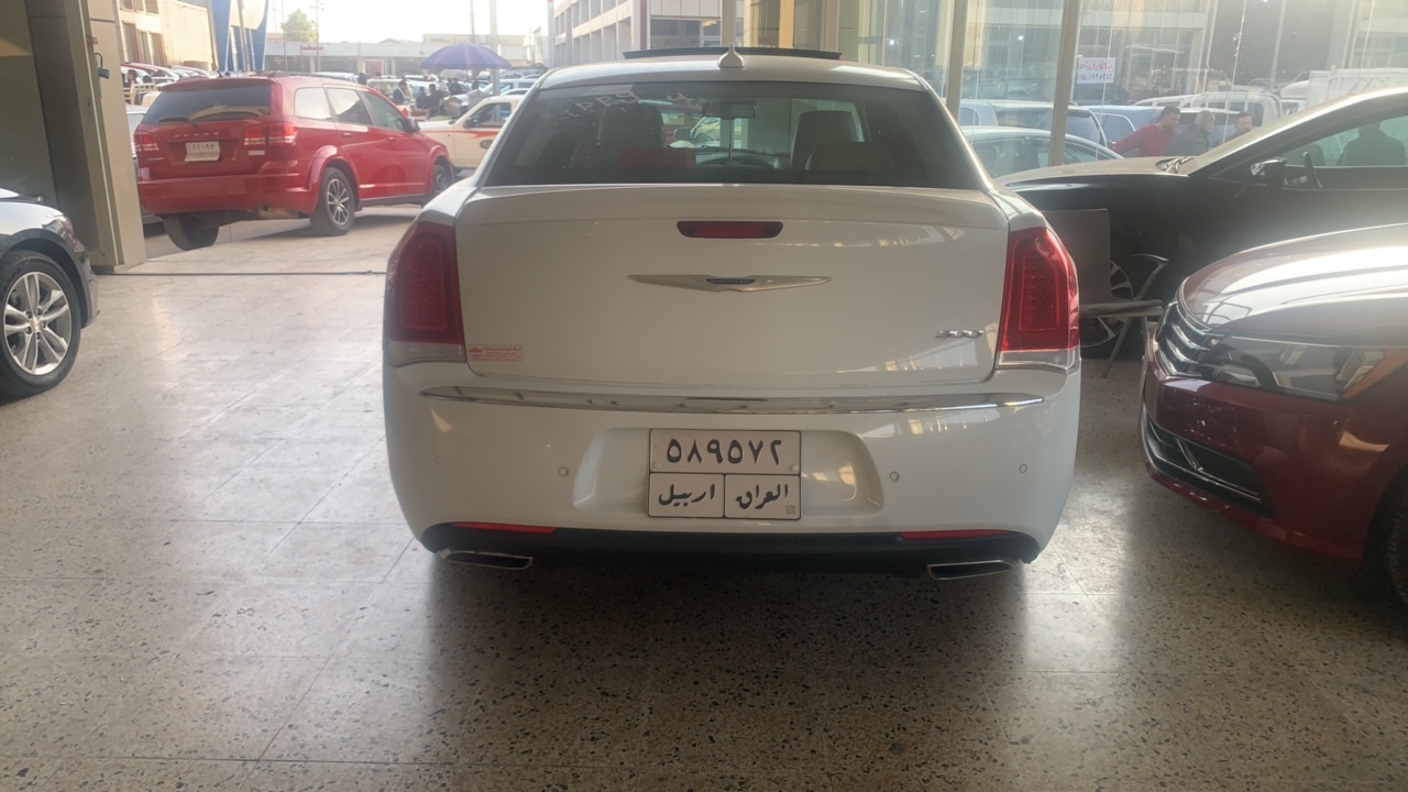 كرايسلر 300